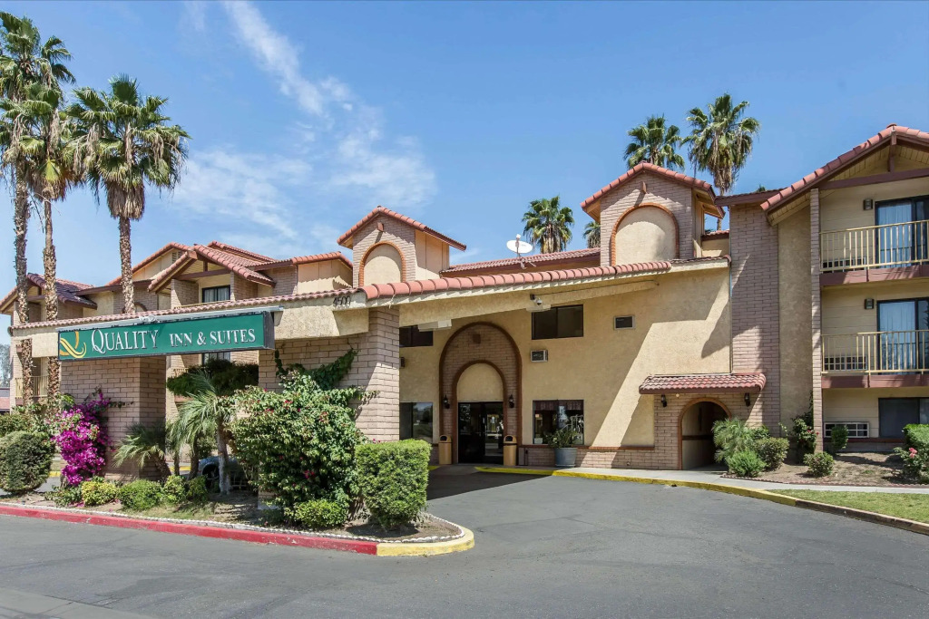 Quality Inn & Suites Bakersfield