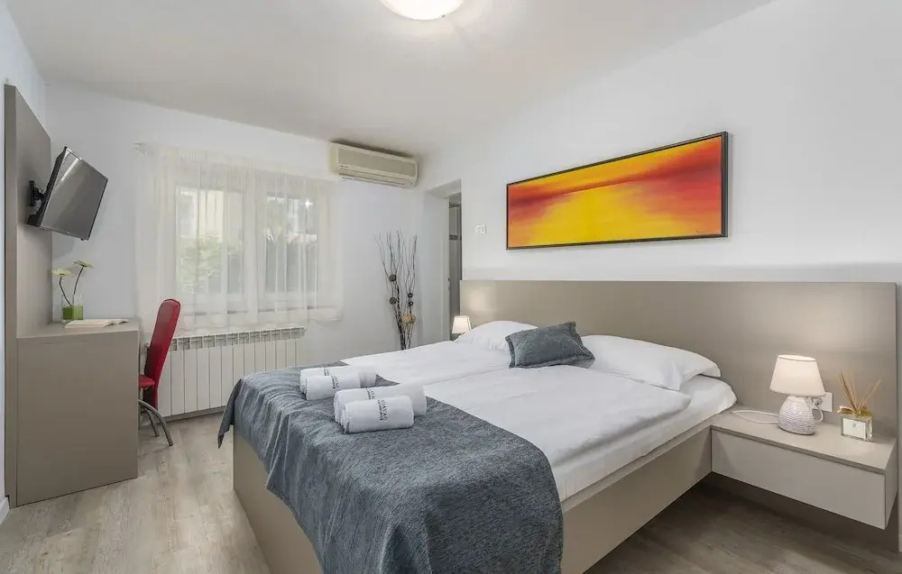 Villa Ladavac B&B
