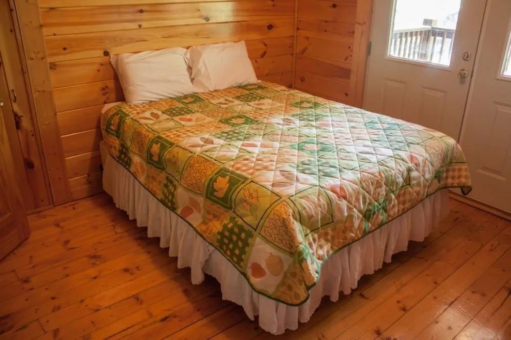 203 Tranquility - 5 Br Cabin
