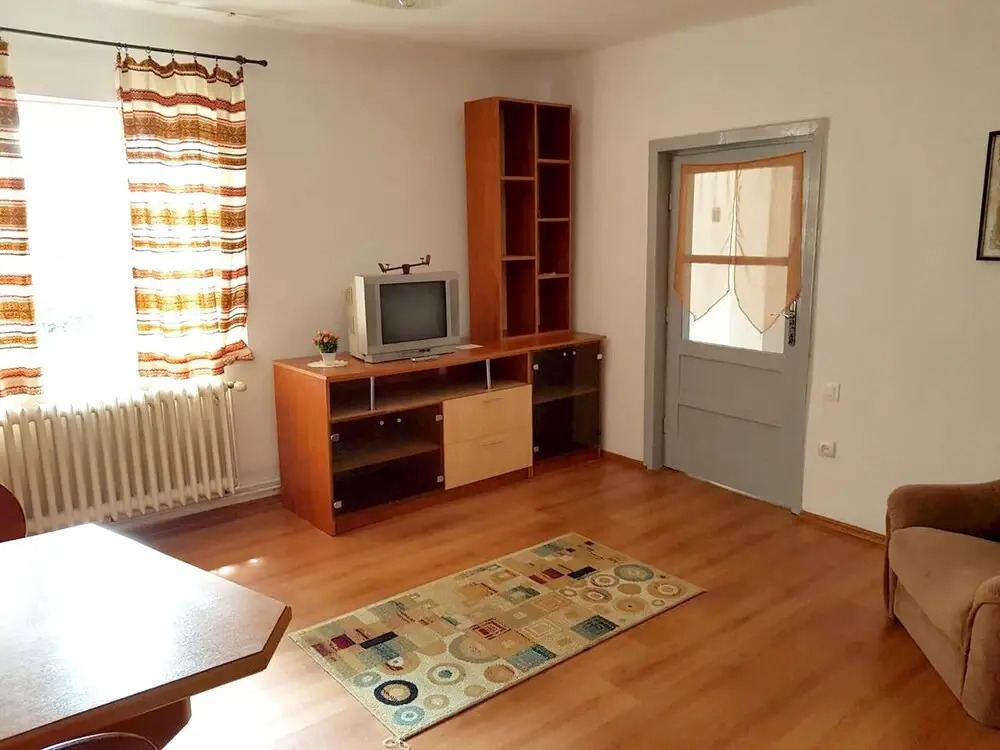 House with 3 Bedrooms in Sighișoara, with Wonderful Mountain View, Enclosed Garden And Wifi