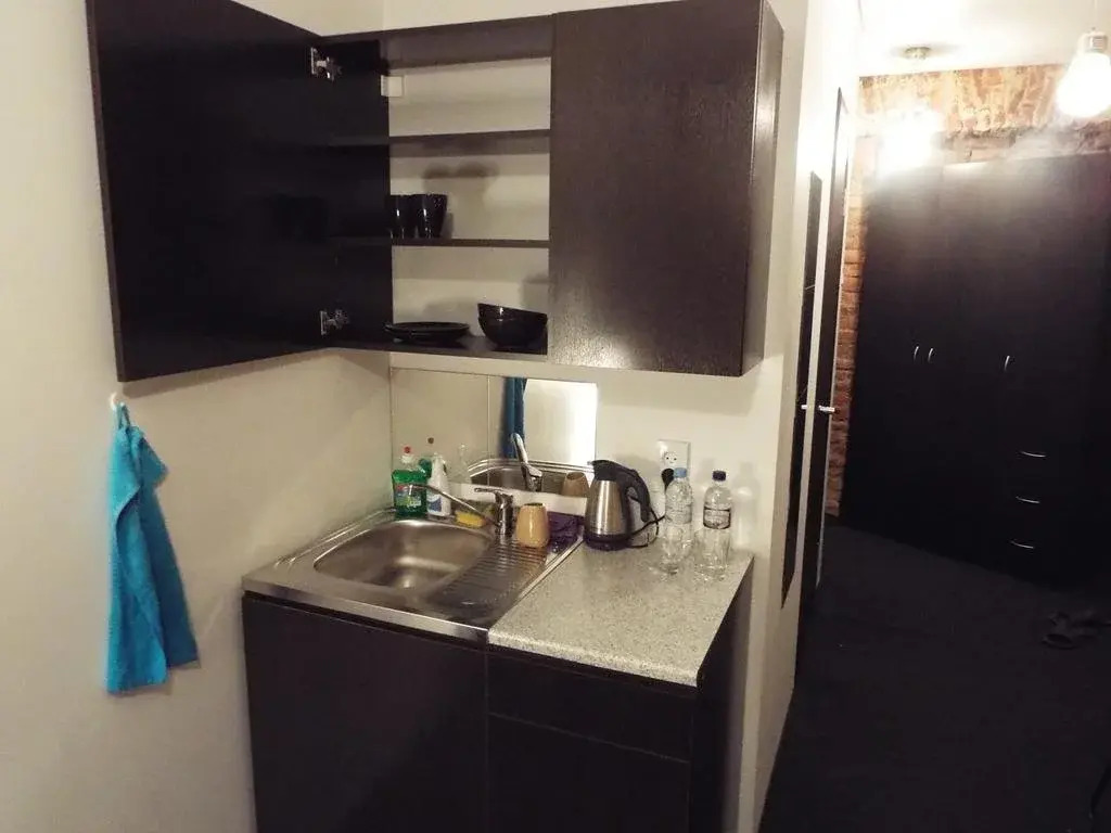 V&V Hostel