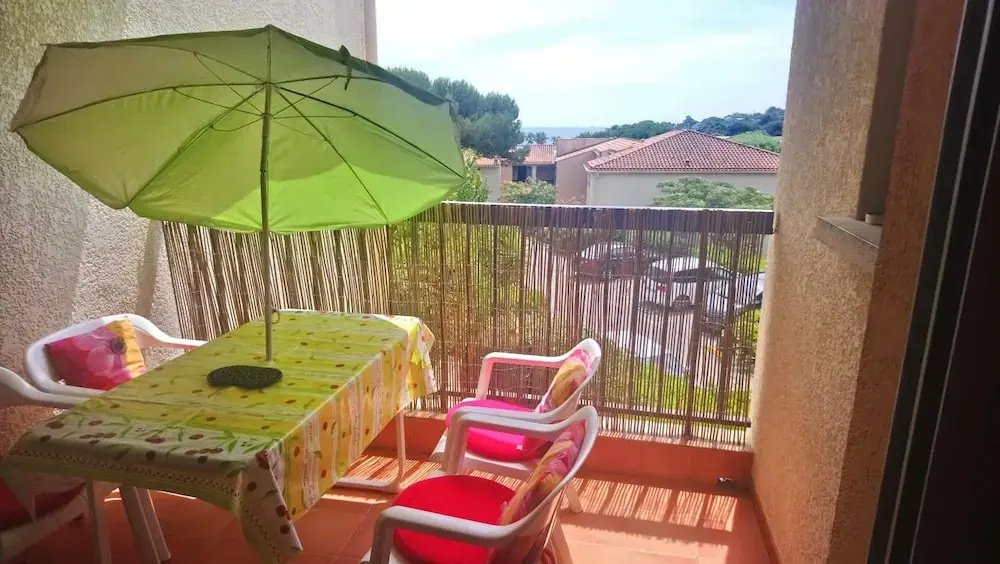 Apartment With one Bedroom in Les Issambres , With Wonderful sea View, Shared Pool, Furnished Terrace - 100 m From the Beach