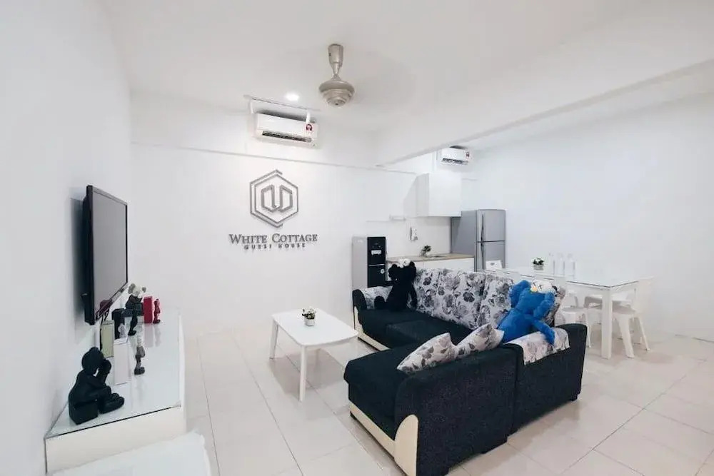 White Cottage Guest House