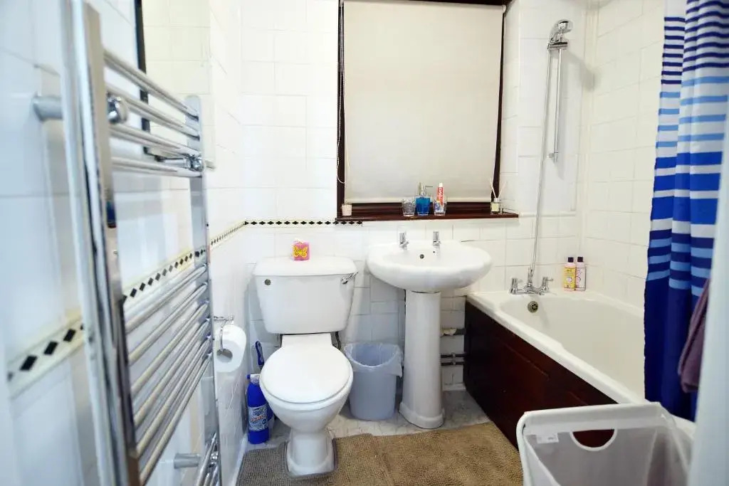 3 Bedroom London Home