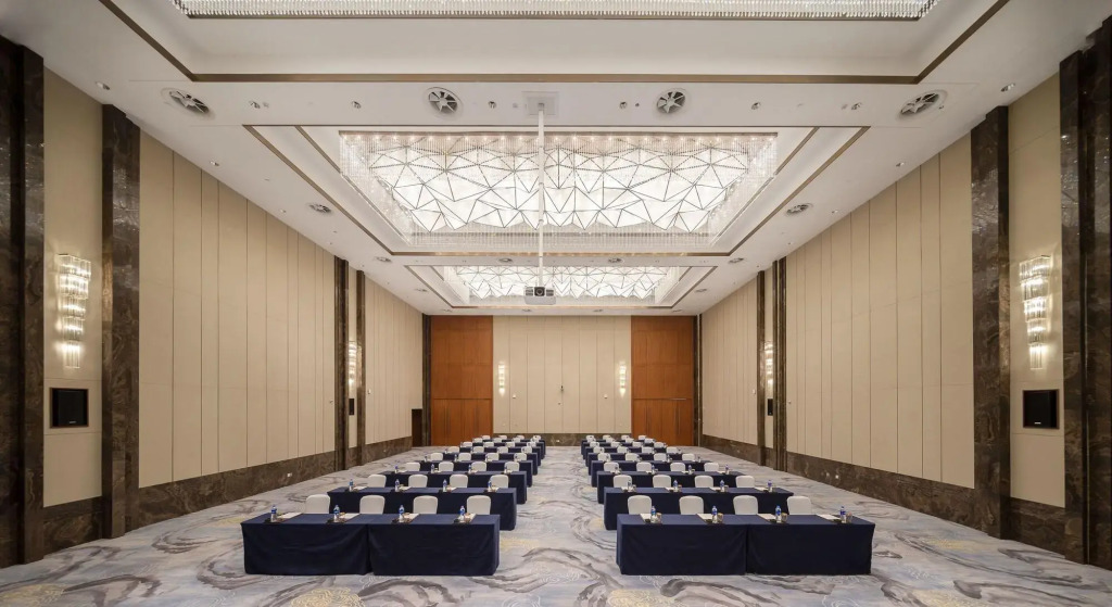Metropolo Wuhan Optics Valley Convention & Exhibition Center Hotel