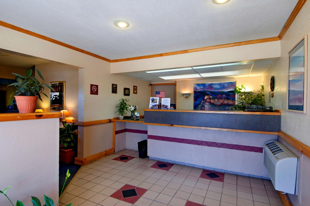 Americas Best Value Inn Garden City