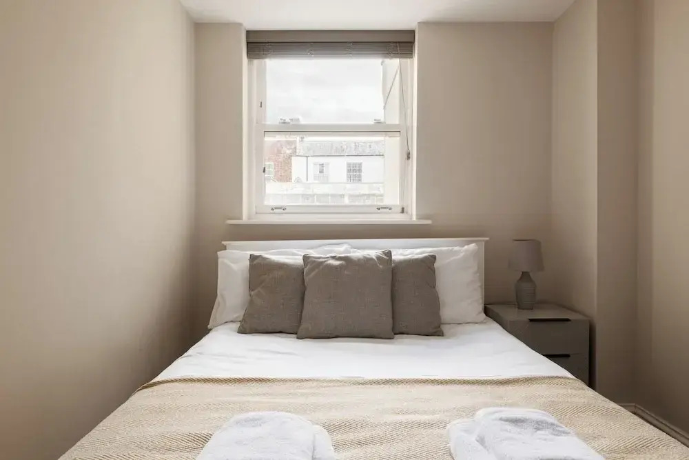 Stunning 2 Bed in Centre of Cheltenham