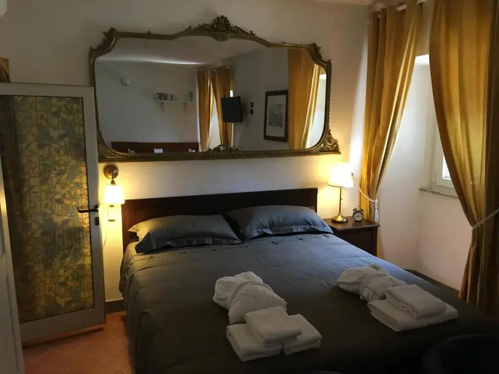 Monterone Studio 10