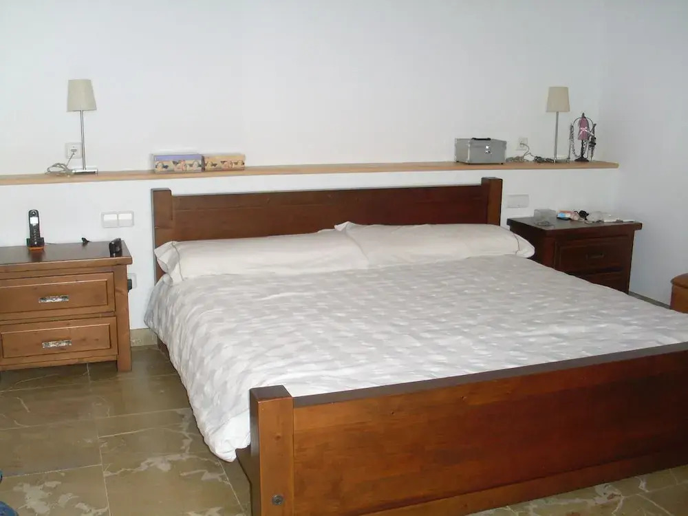 Ideal house for families Very quiet area and good access by car