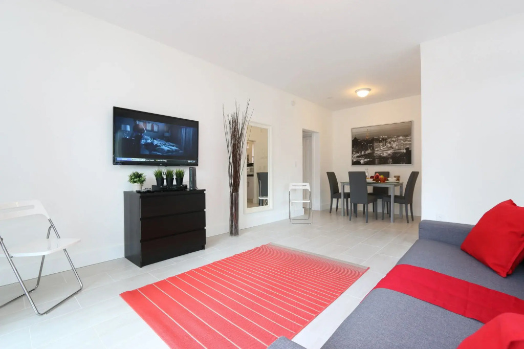 Harding 8040 Apts By At Mine Hospitality