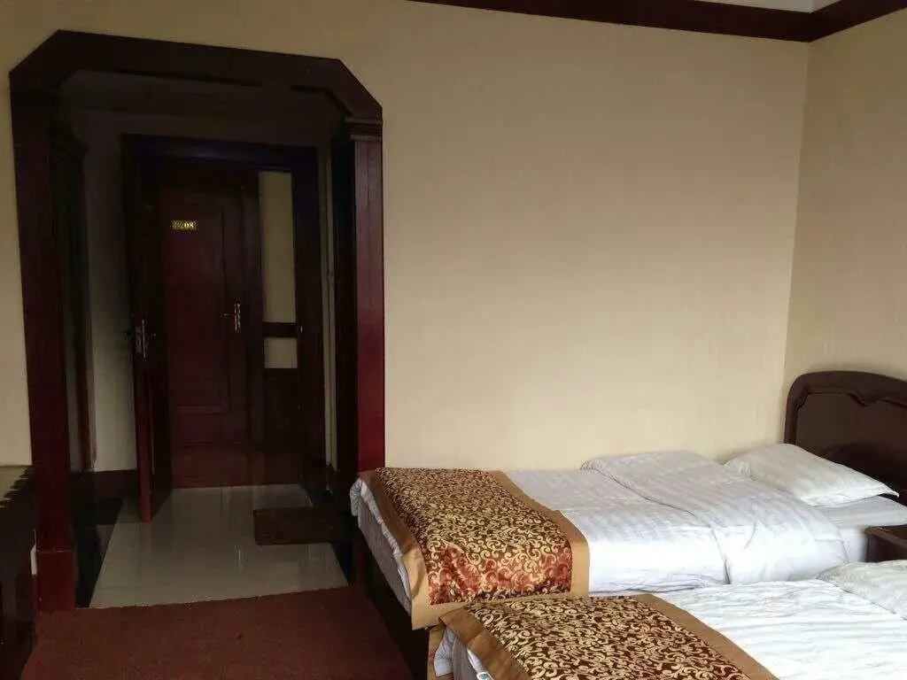Xinzhou Fengyuan Hotel