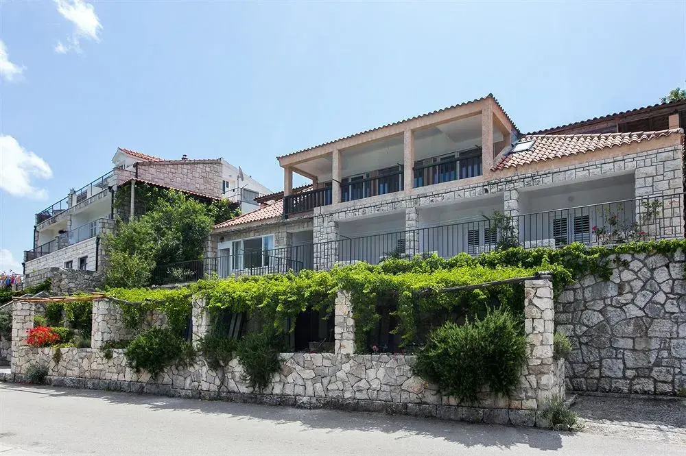 Guest House Busurelo