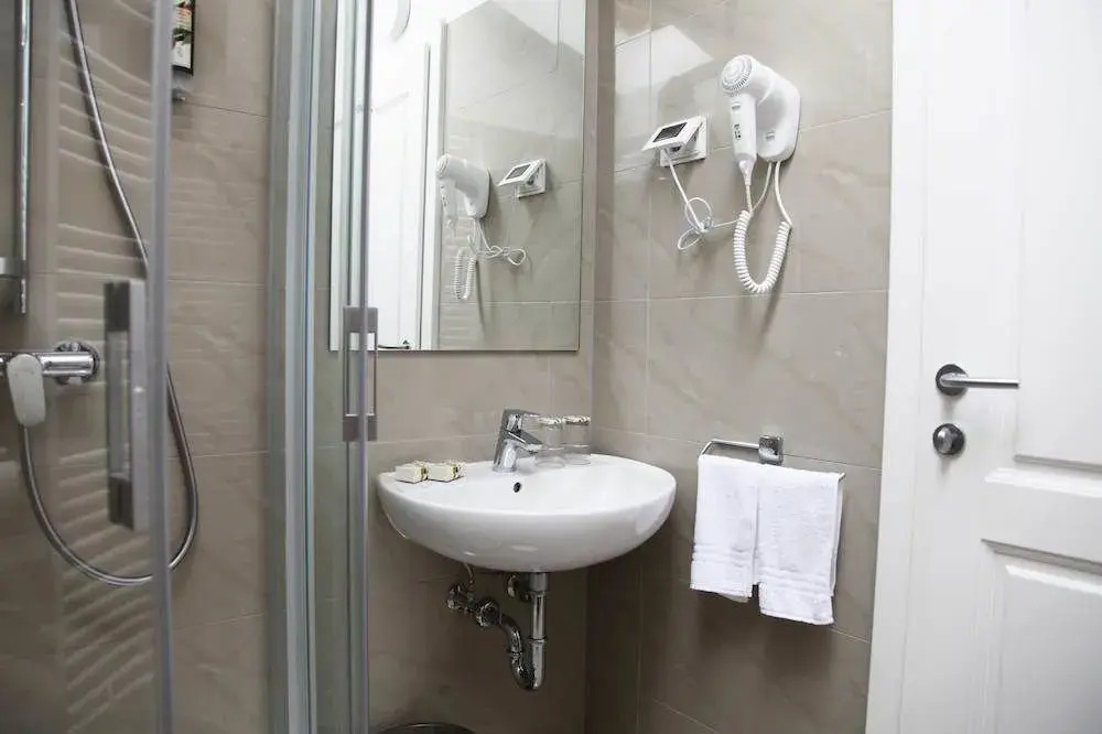 Garni Hotel Dvor