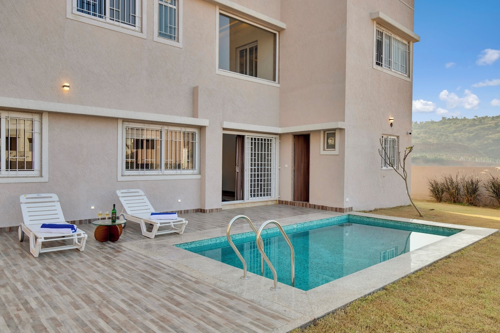 ELIVAAS 3 BHK Villa Shourya Bliss