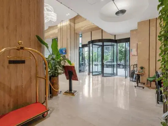Manting Wangshan Smart Hotel (Kunming Jinchuan Road Subway Station Hi-tech Wuyue Plaza)