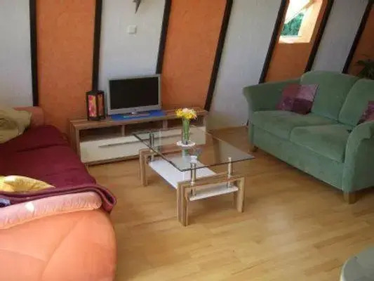 Familienfreundliches-Ferienhaus-mit-Kamin-und-Waldrand-Lage