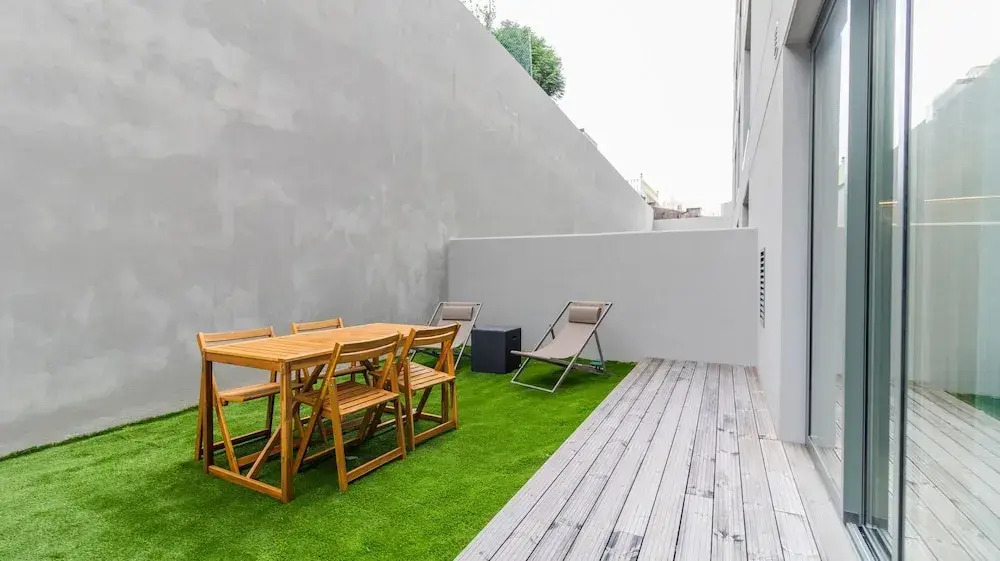 RUAH Apartments by LovelyStay
