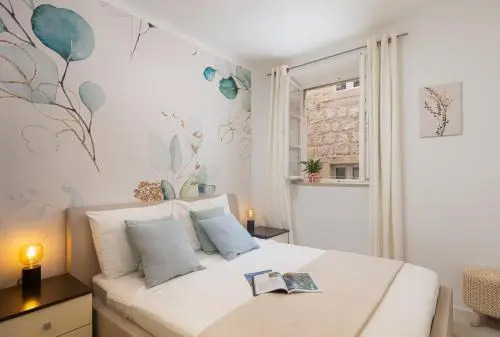 Apartment Mala Ema