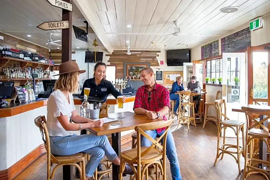 Robertson Public House and Kitchen