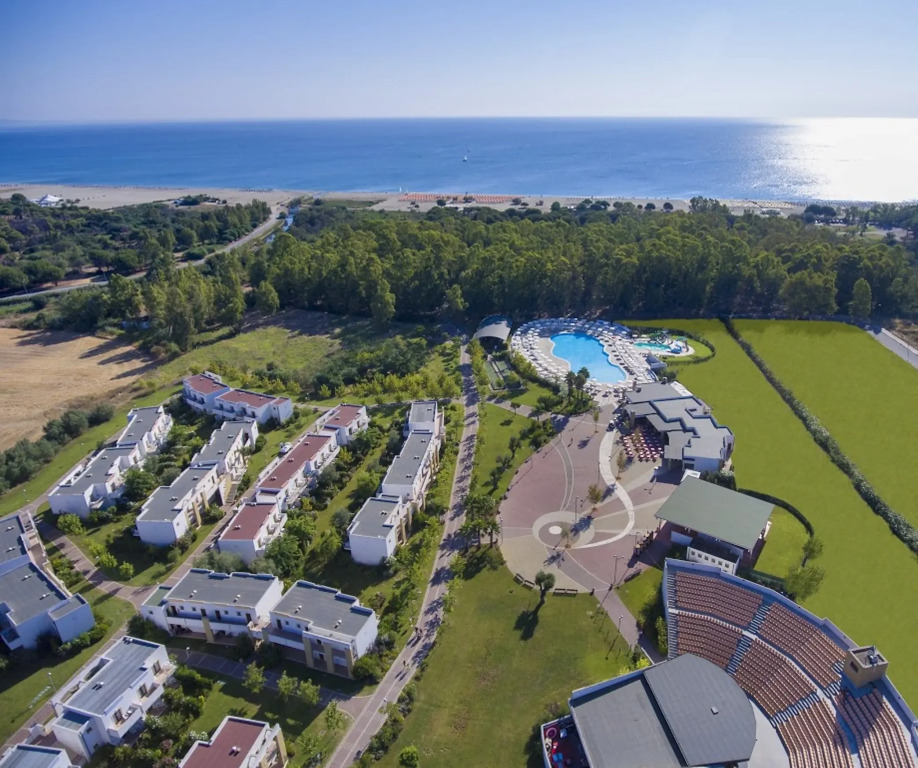 Курортный отель Sibari Green Resort