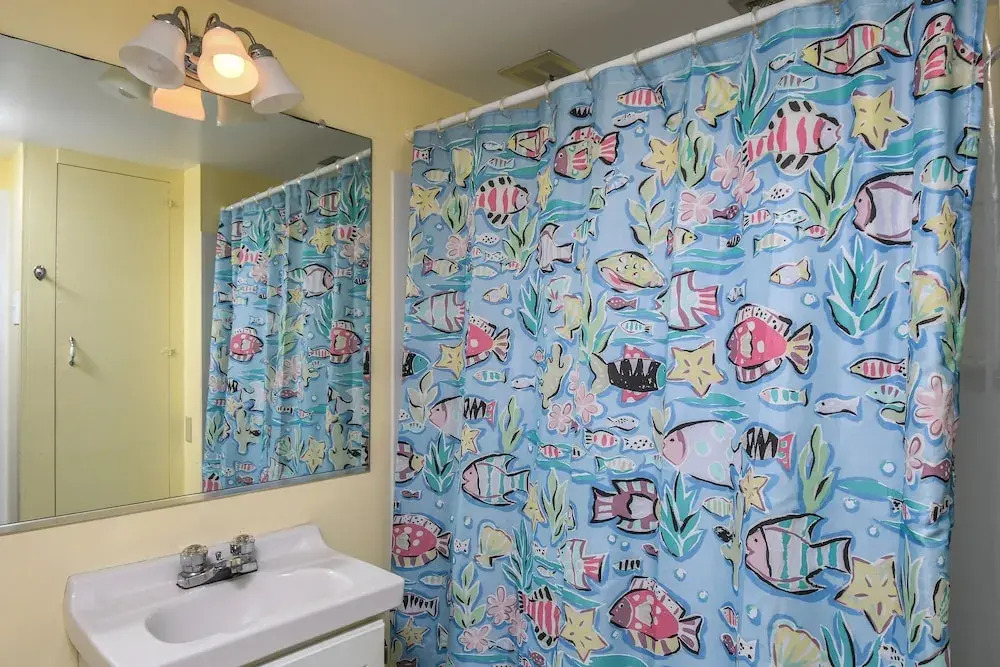 Lakeside Hide-A-Way 2 Bedroom House