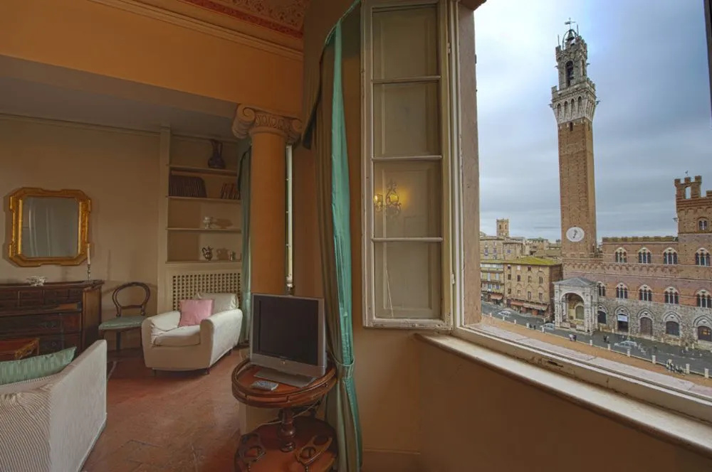 Suite Piccolomini