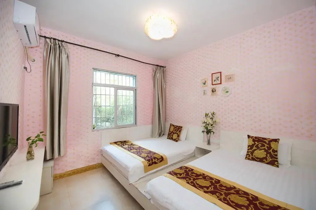 Little Stay Guesthouse