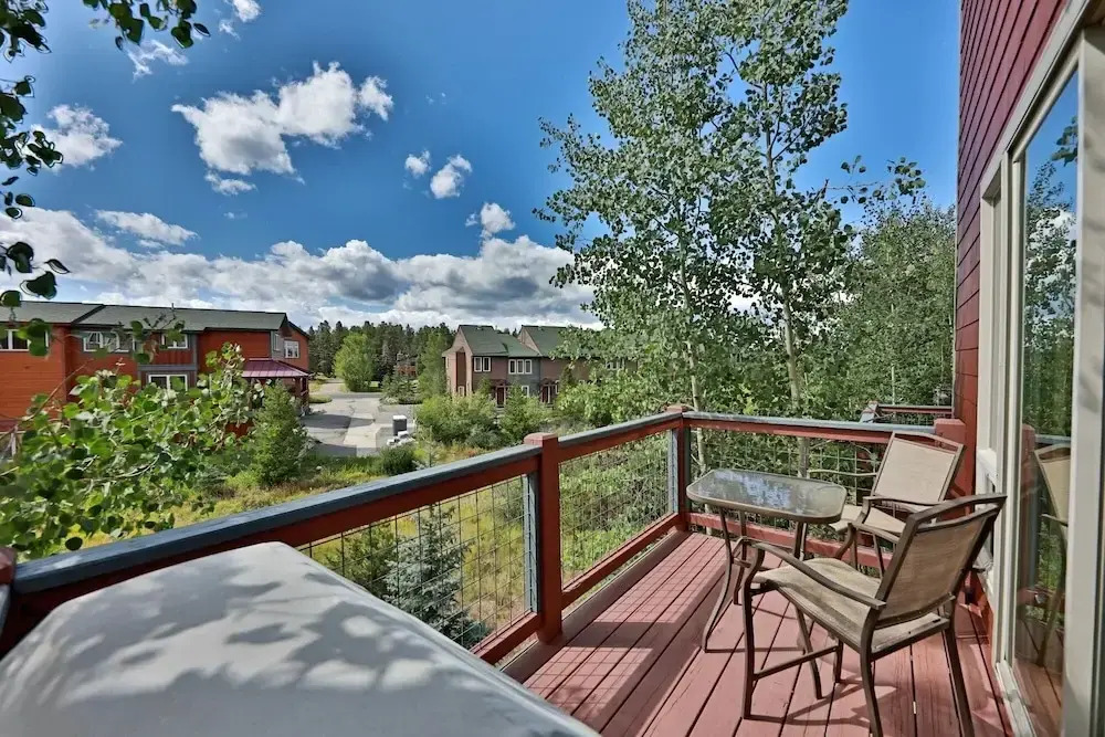 Winterstar Townhome 3 Bedrooms 3.5 Bathrooms Townhouse