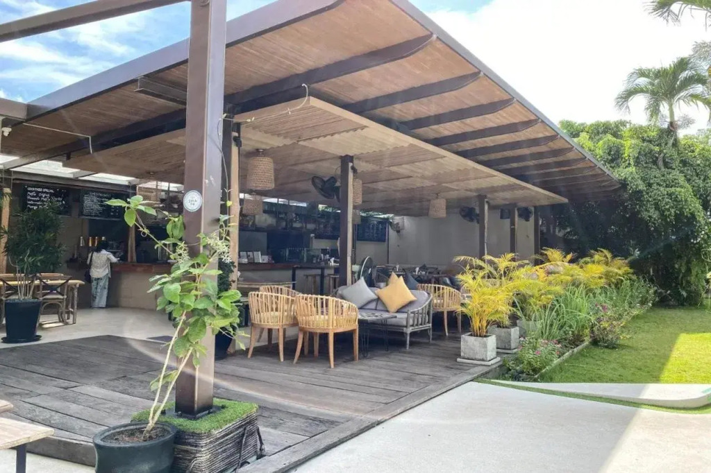 Lokal Phuket "Former K-Hotel" - SHA Extra Plus
