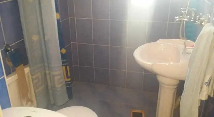 Asfandiar Hotel