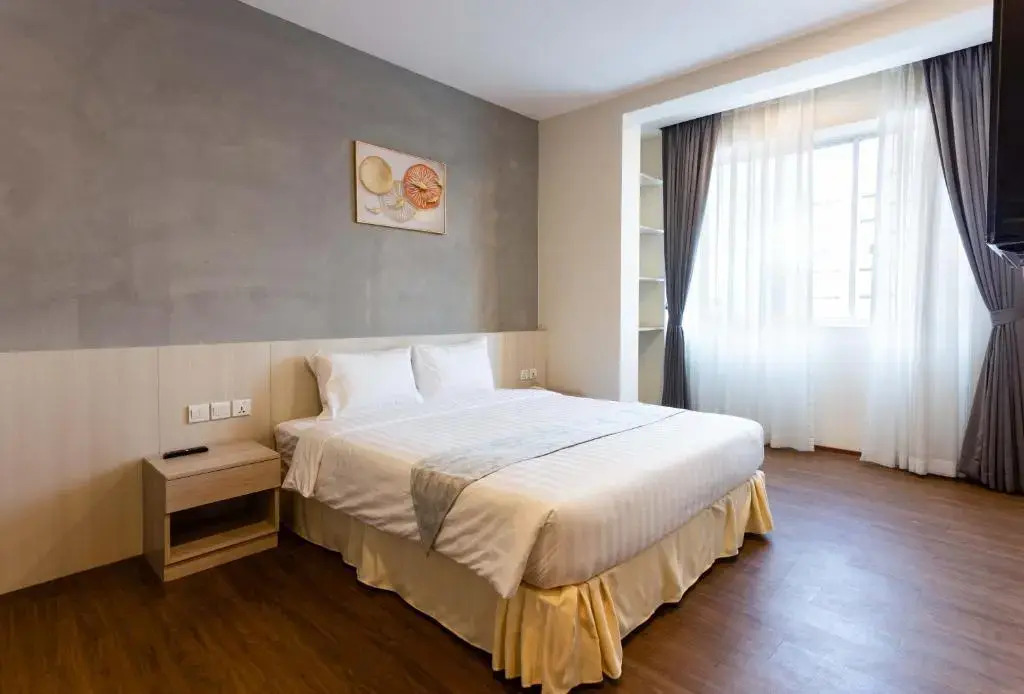 Joli Hotel