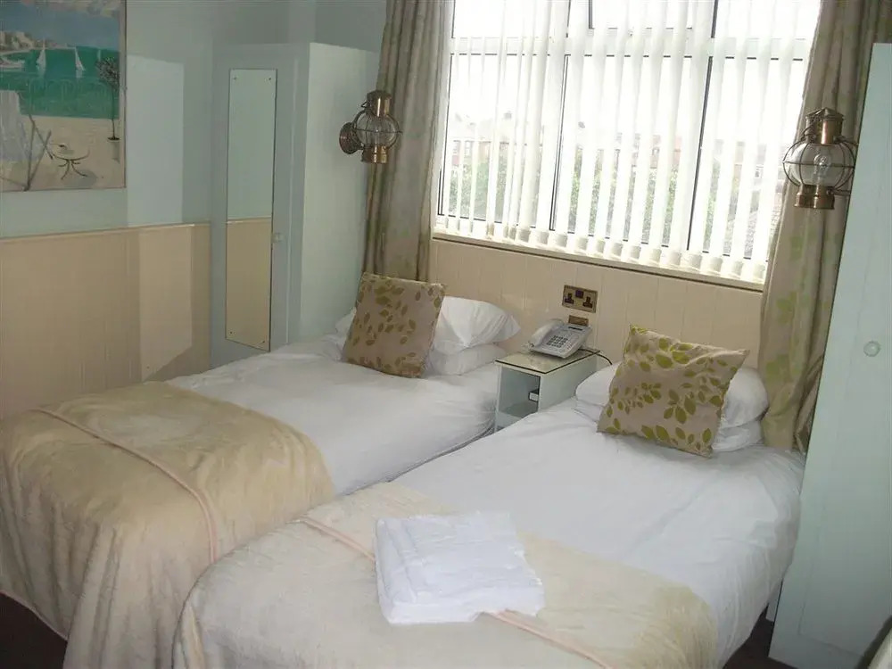 The New Staincliffe Hotel