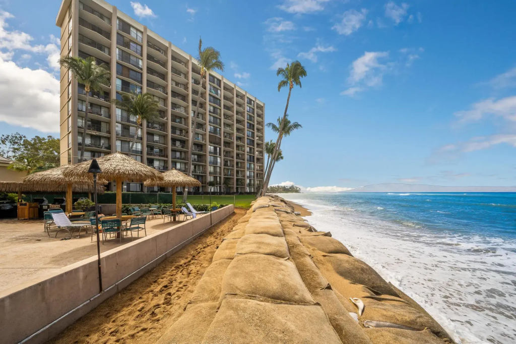 Valley Isle 206 in Lahaina
