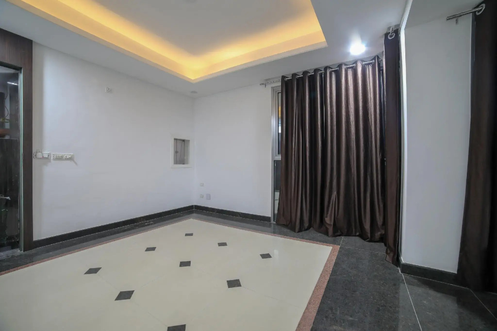 Silver Apartments by OYO Rooms