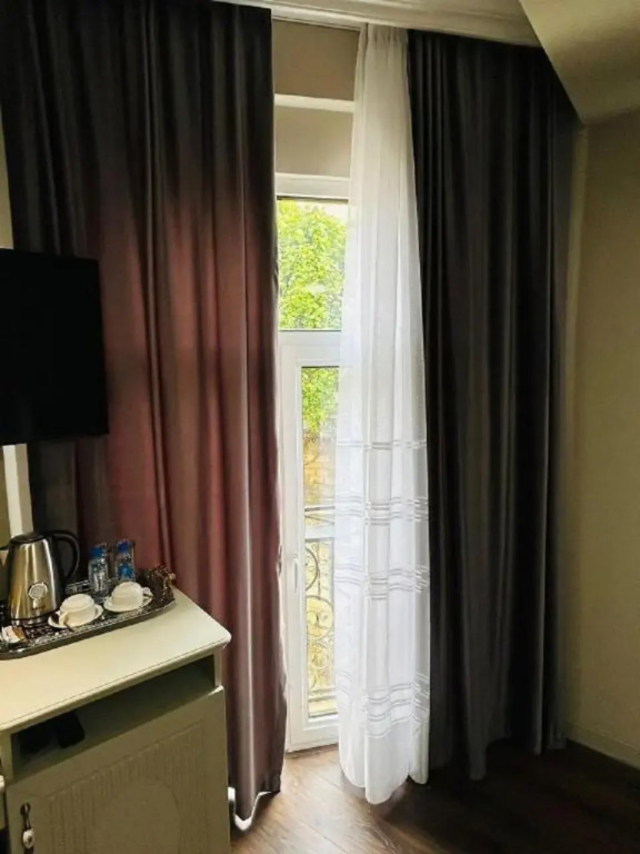 Two Rooms Plus Residence