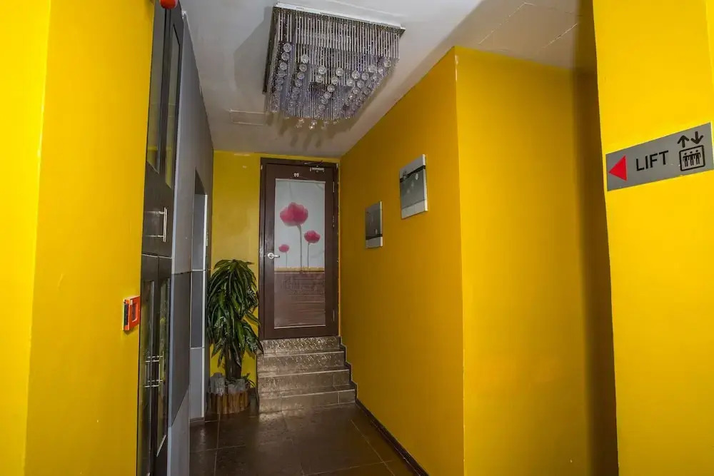 OYO 44037 King Park Hotel