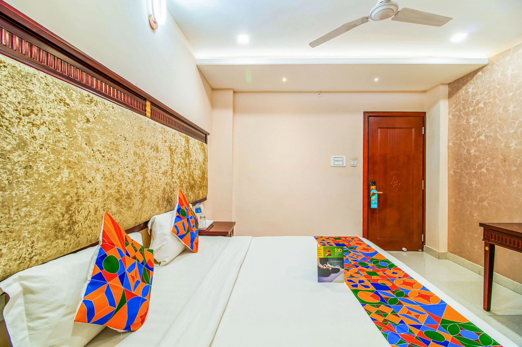 FabHotel Eleven Heights