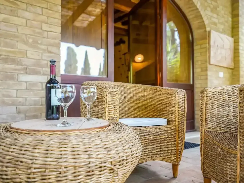Private Garden and Pool, Near Siena and Crete Senesi