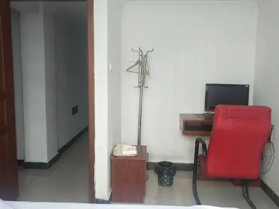Yinglun Hotel