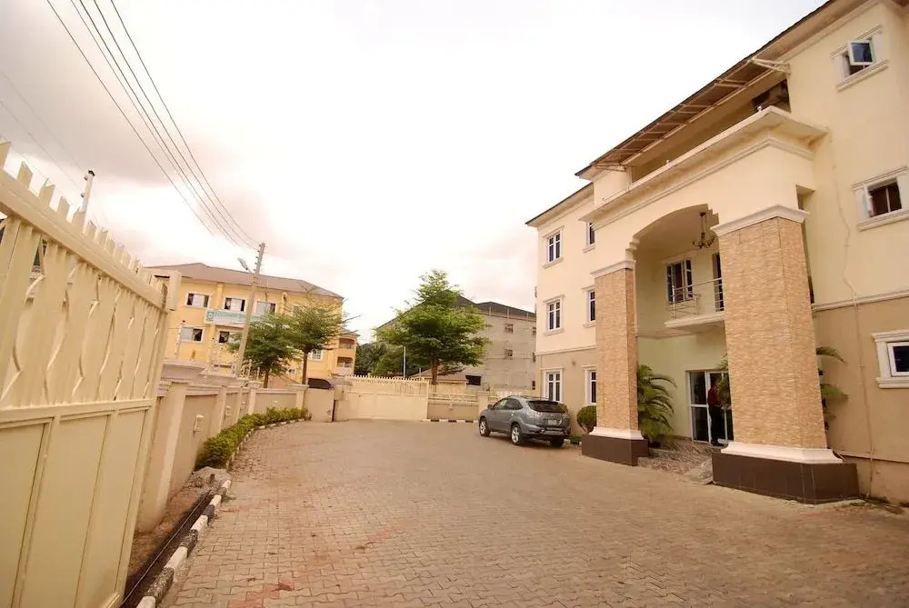 Sumed Suites Annex