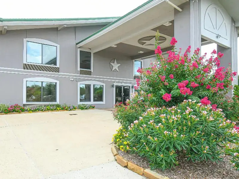 Scottish Inns & Suites Shenandoah Woodlands Mall