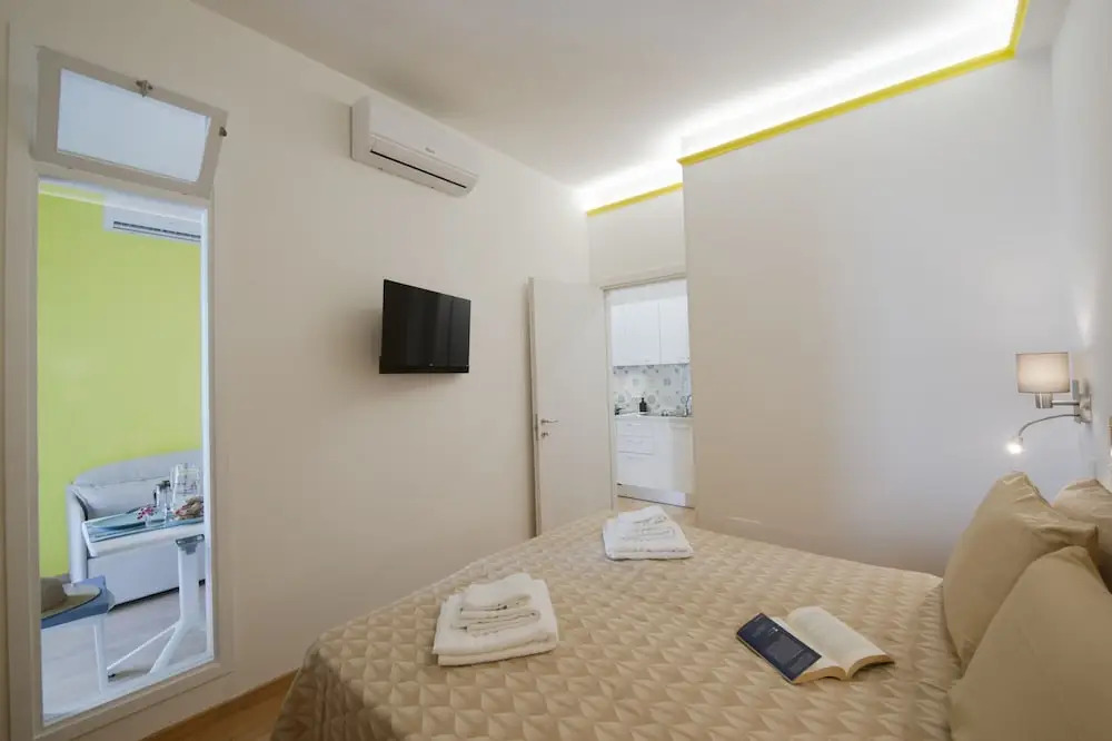 Suite Nerano - In the Center of Maiori a few Steps From the sea