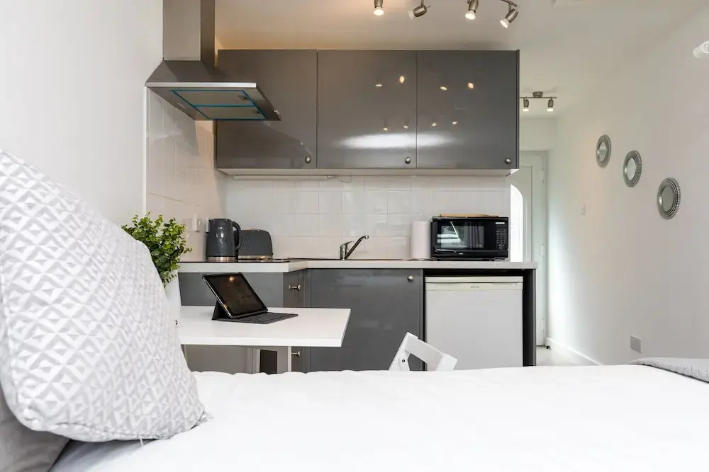 Findon Suite