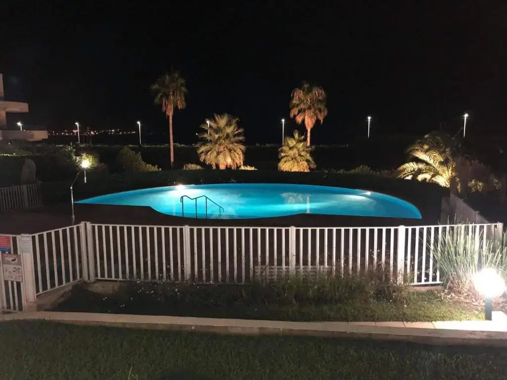 Appartement Juan-les-Pins antibes piscine et mer a 200m