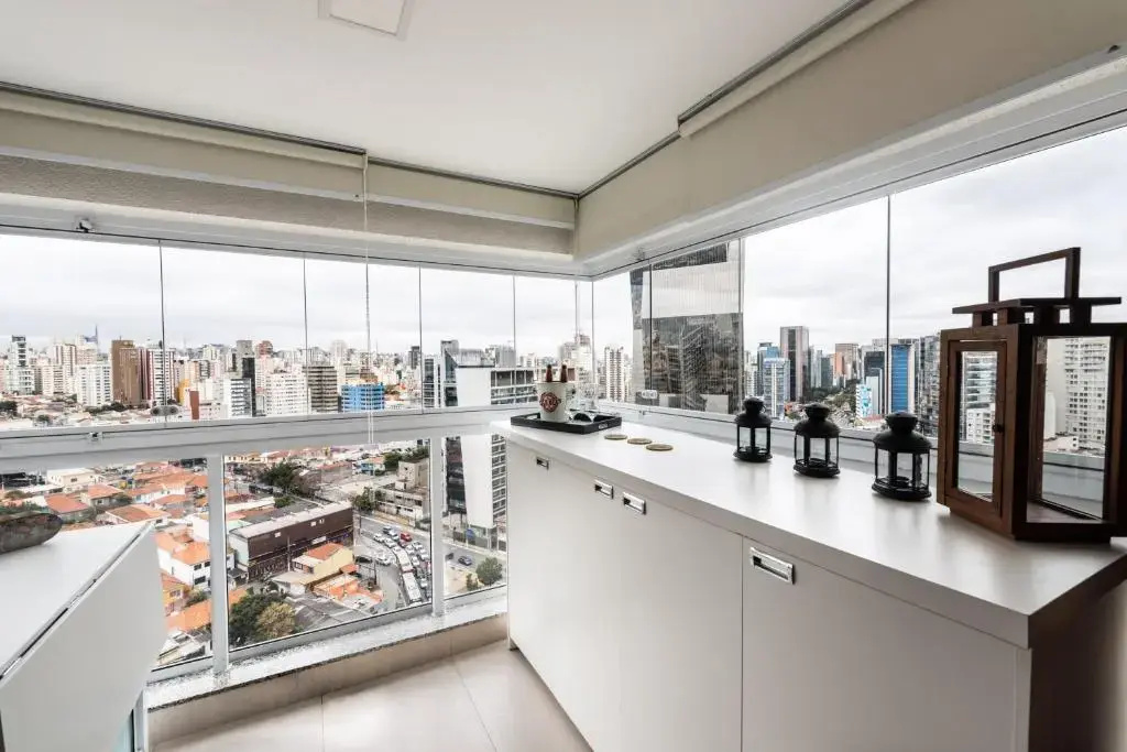 Edificio Homelike Pinheiros Top Floor with City Views of Faria Lima Pool Fitness Room and Parking