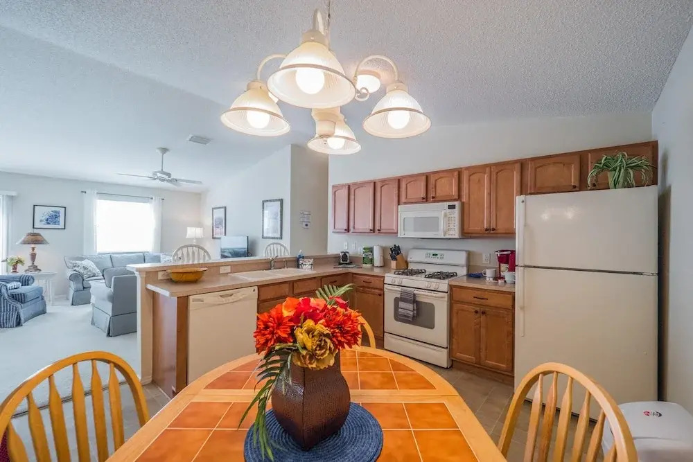 Katherine Place 329 by White Pelican VR