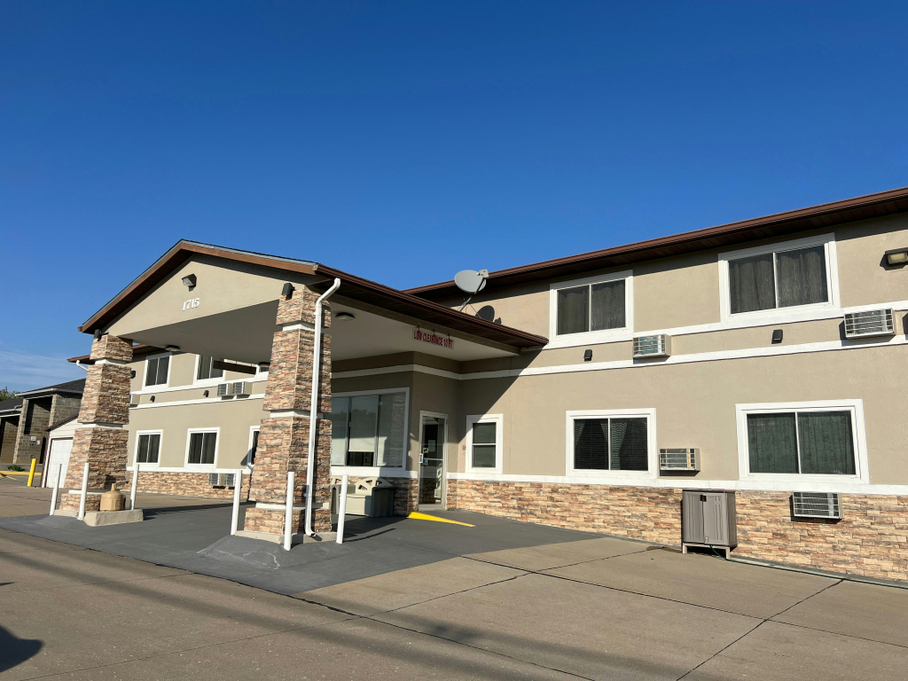 Deluxe Inn Capital O Nebraska City I 29
