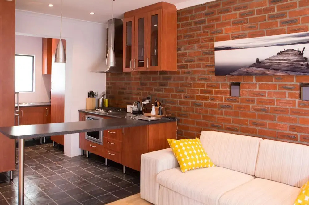 5 The Apartment