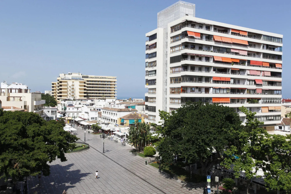 Imperial Apartment