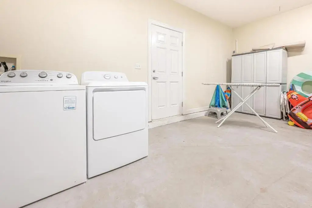61 Batchelors Button (G) - 3BR 2.5BA - (7)